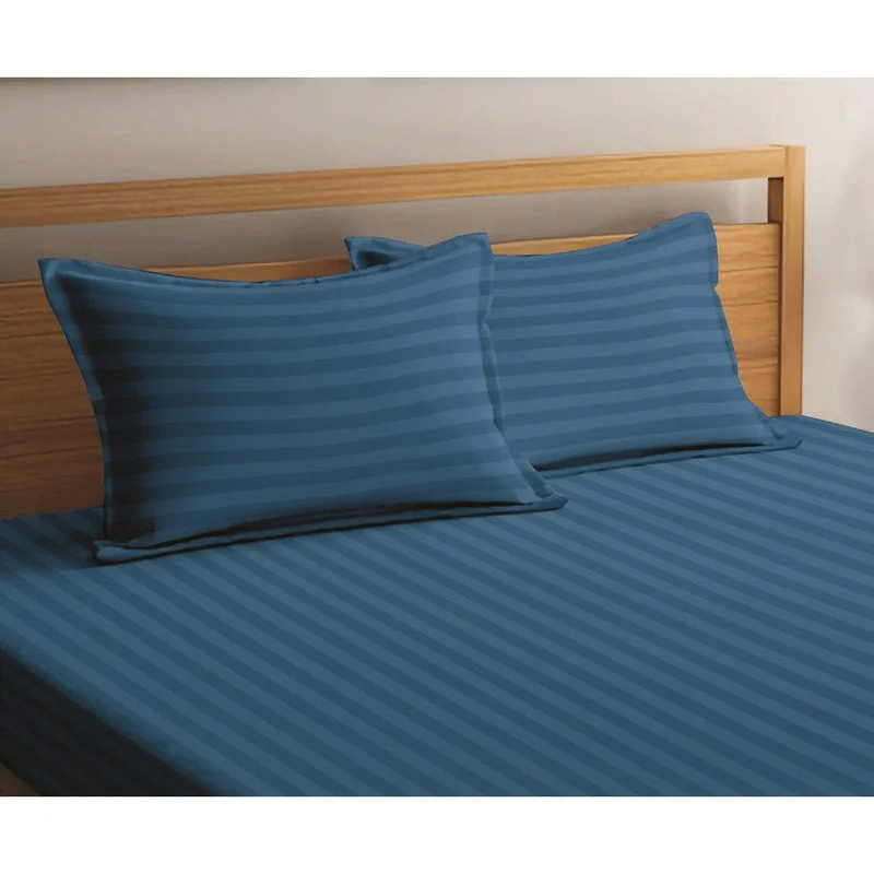 يسكن أغطية وسائد من القطن والخيزران